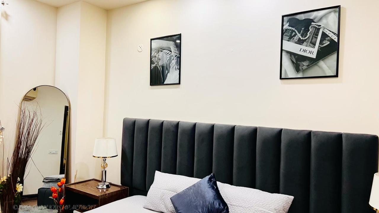 Sky Heights Luxury Apart Facing Centaurus Apartment Islamabad Exterior photo