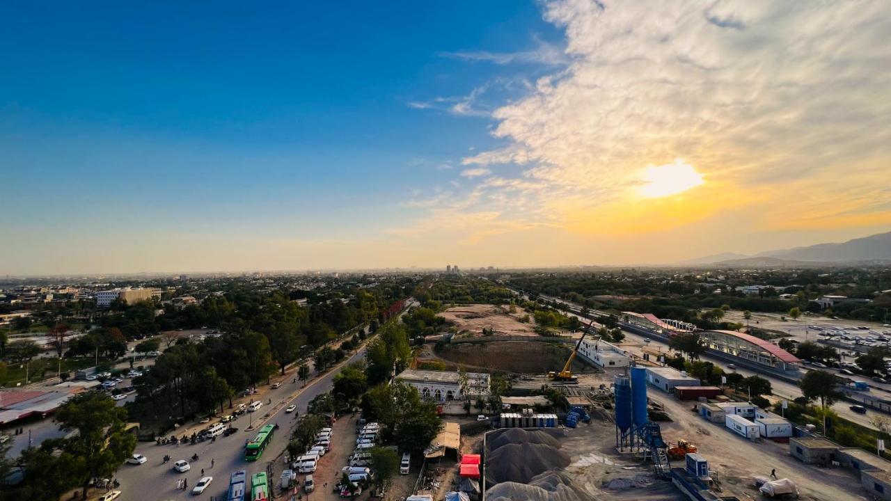 Sky Heights Luxury Apart Facing Centaurus Apartment Islamabad Exterior photo